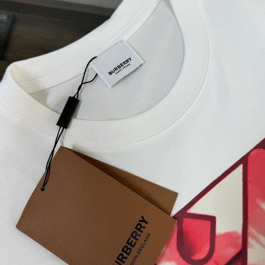 D✨BUR*BERRY 26SS New Arrival T ， Hot Sale， logo ， ， ， ， ， ， ， ， ，Versatile ， ！ ， ， Breathable， ， ！ ：Black White Sizes：M-XXXL（ ！）